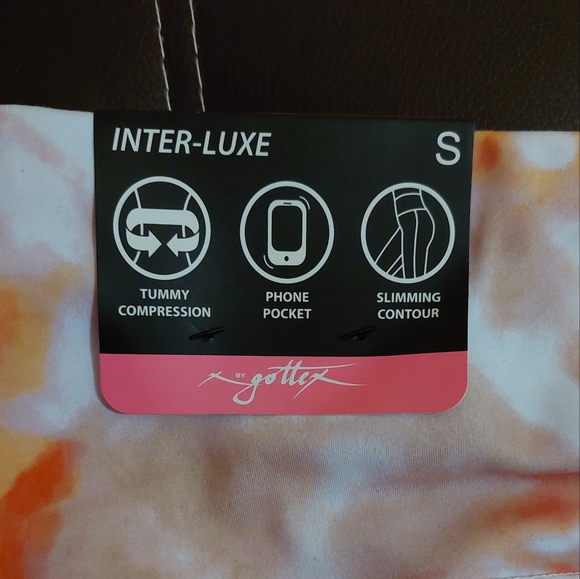 Womens Gottex Studio Capris by Gottex Studio in Coral Shine - Picture 7 of 11